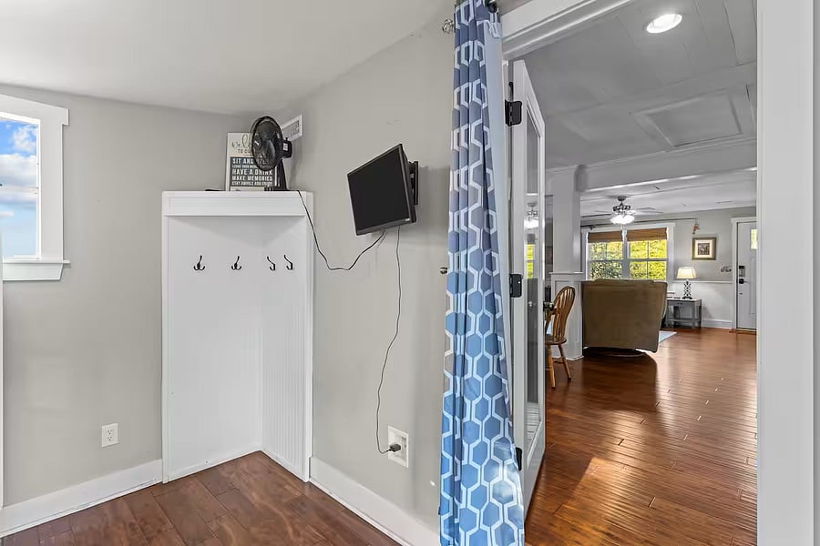 Furnished Finder property 831097_1 photo 22