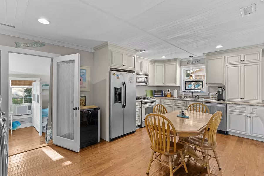 Furnished Finder property 831097_1 photo 14
