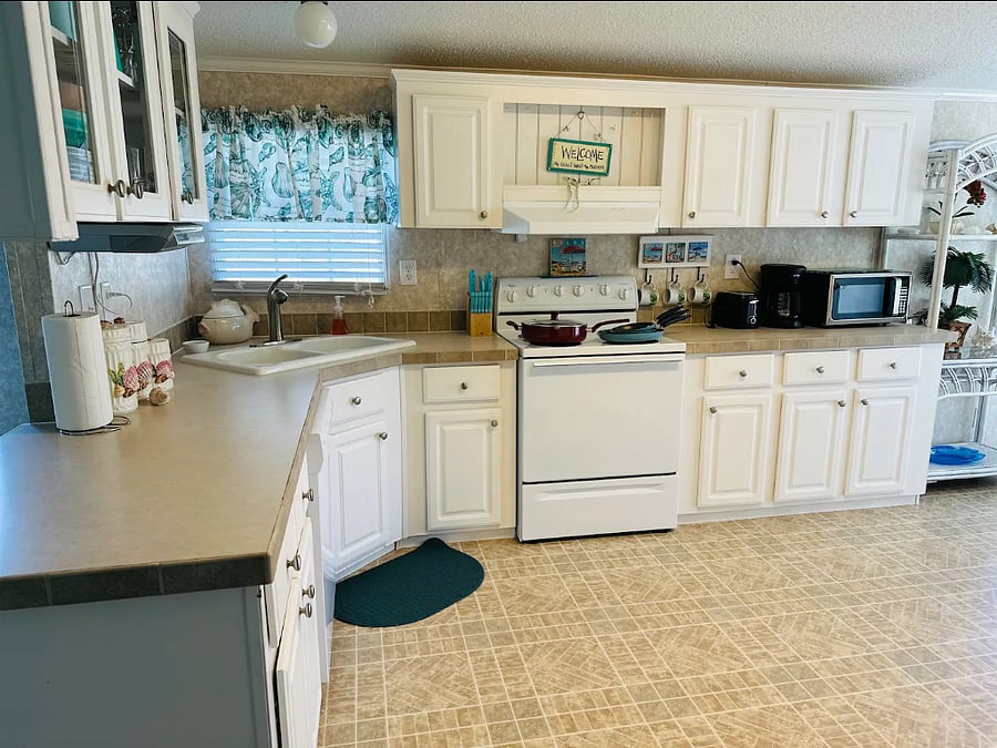 Furnished Finder property 831104_1 photo 4