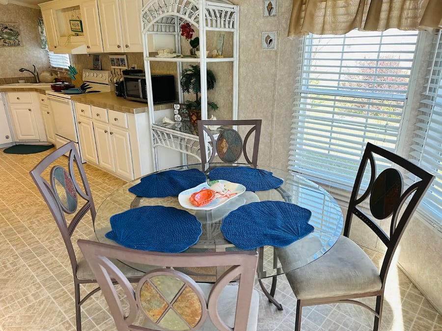 Furnished Finder property 831104_1 photo 13
