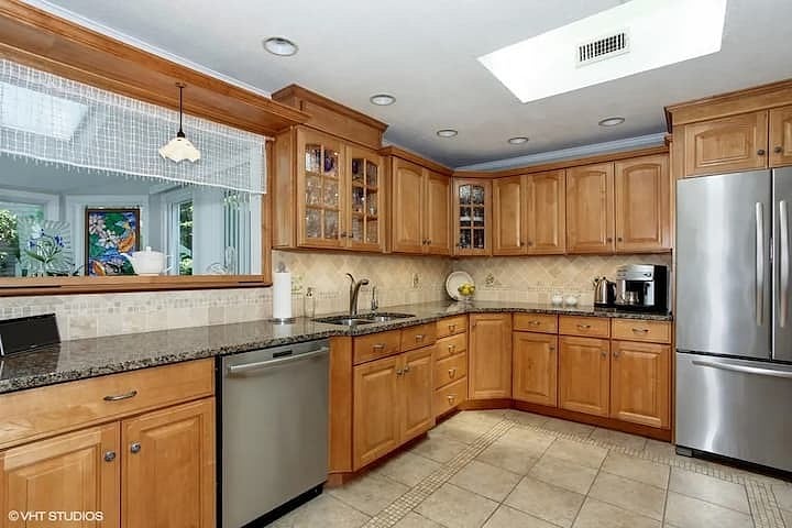 Furnished Finder property 831121_1 photo 12