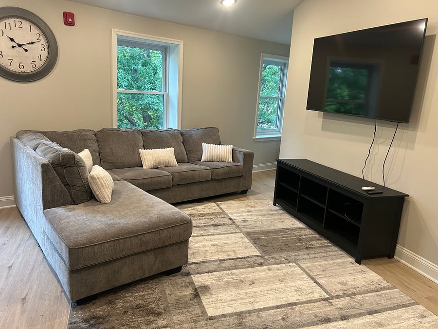 Furnished Finder property 831173_1 photo 3