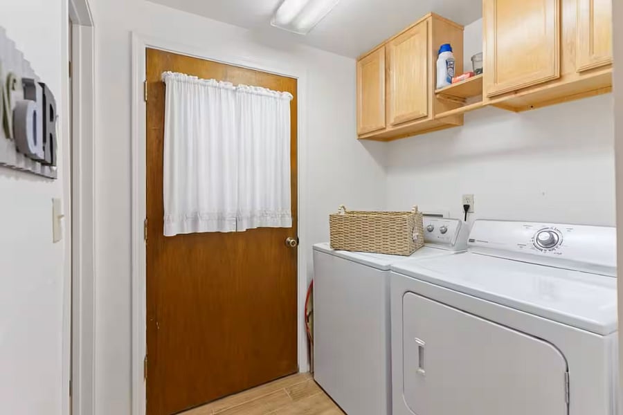Furnished Finder property 831247_1 photo 30