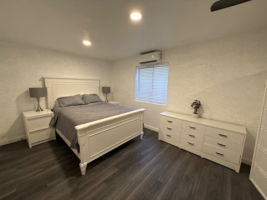 Downstairs bedroom 