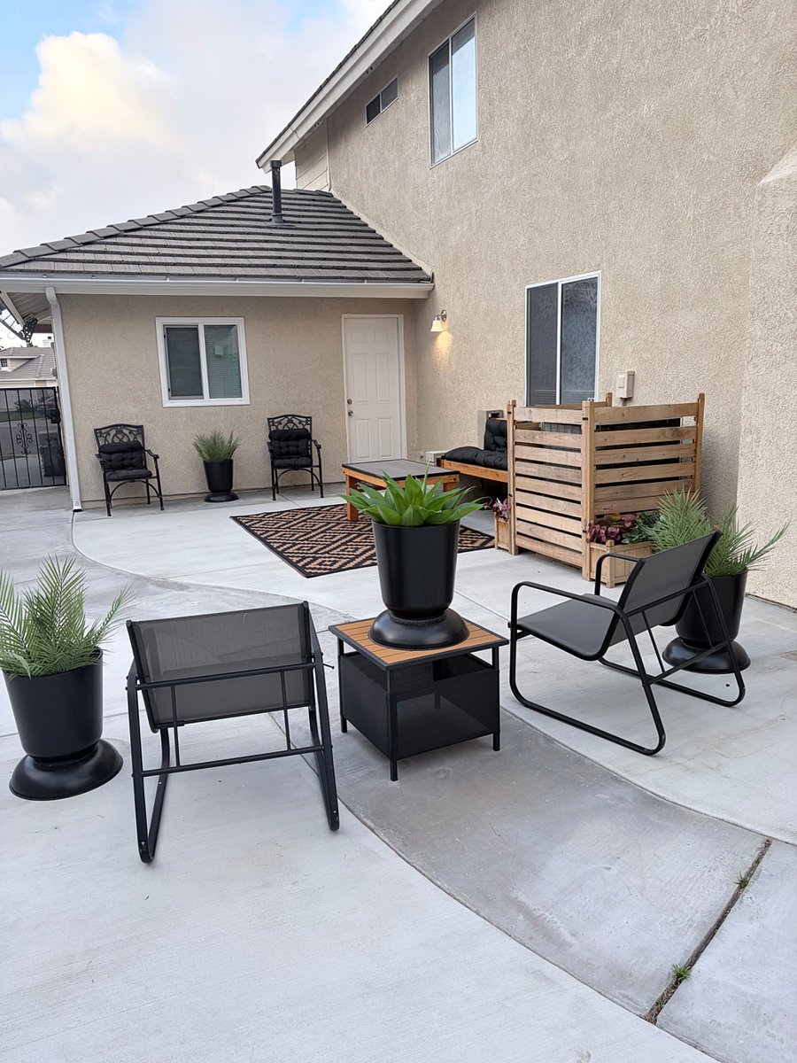 Furnished Finder property 831307_1 photo 2