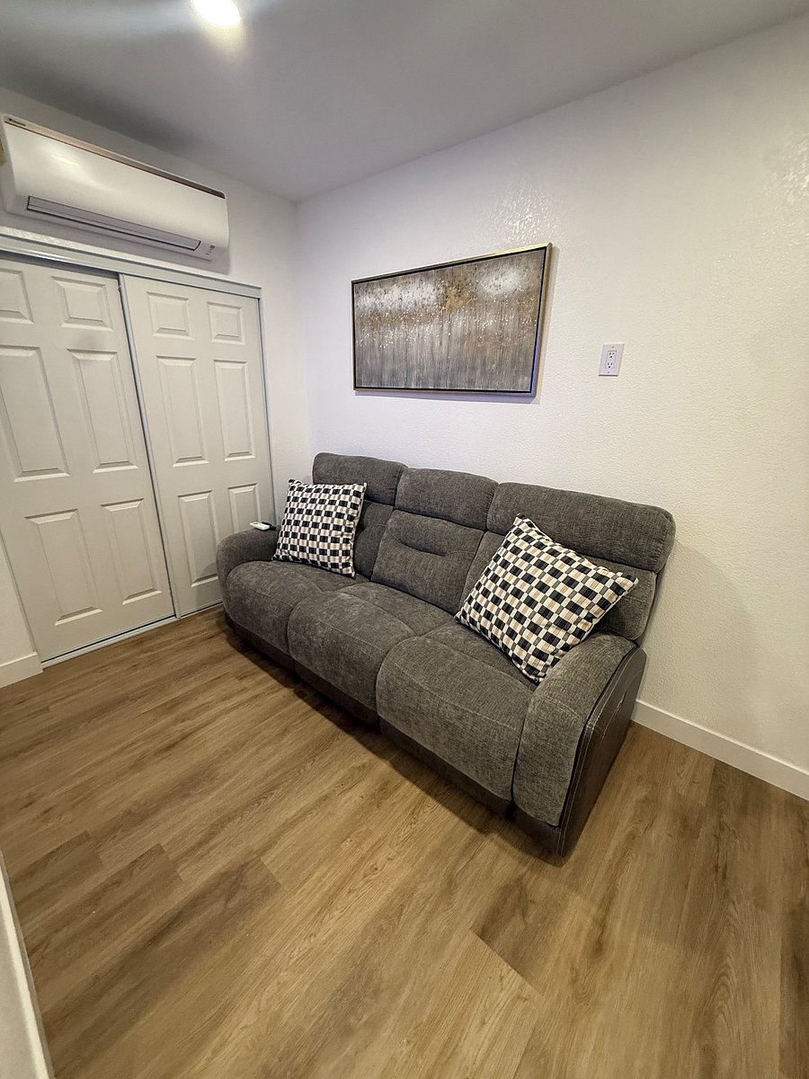 Furnished Finder property 831307_1 photo 14