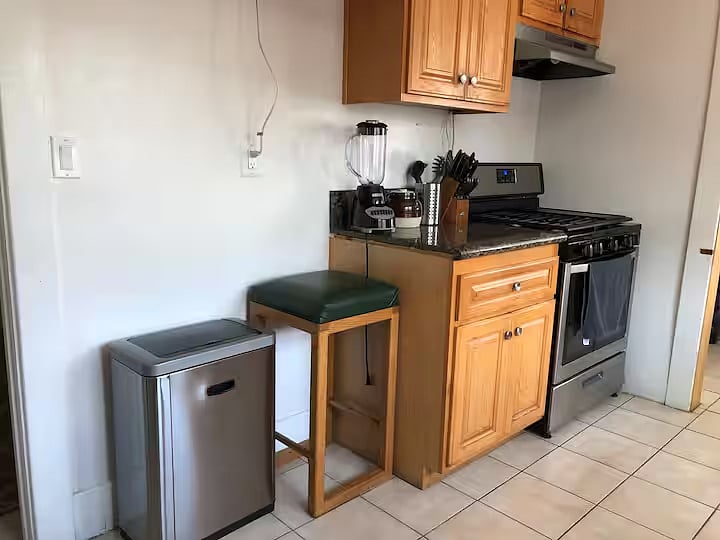 Furnished Finder property 831353_1 photo 6
