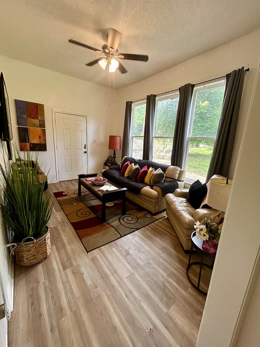 Furnished Finder property 831372_1 photo 4