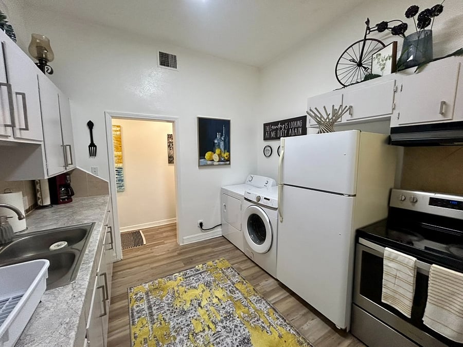 Furnished Finder property 831372_1 photo 17