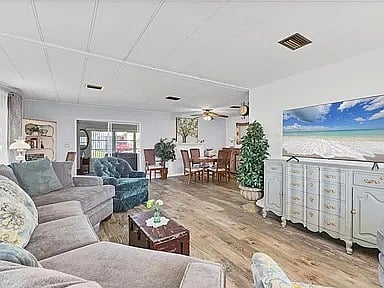 Furnished Finder property 831414_1 photo 9
