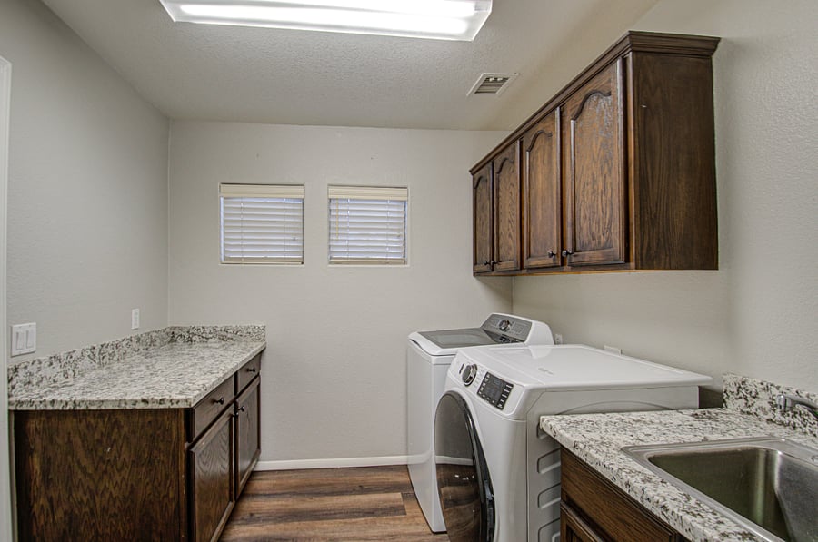 Furnished Finder property 831522_1 photo 38