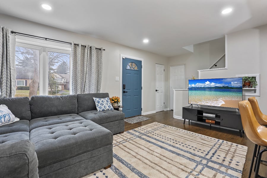 Furnished Finder property 831659_1 photo 2