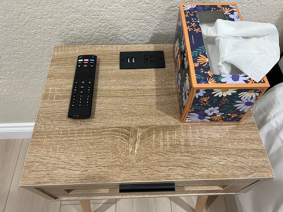 Smart TV remote, Nightstand with USB and outlets