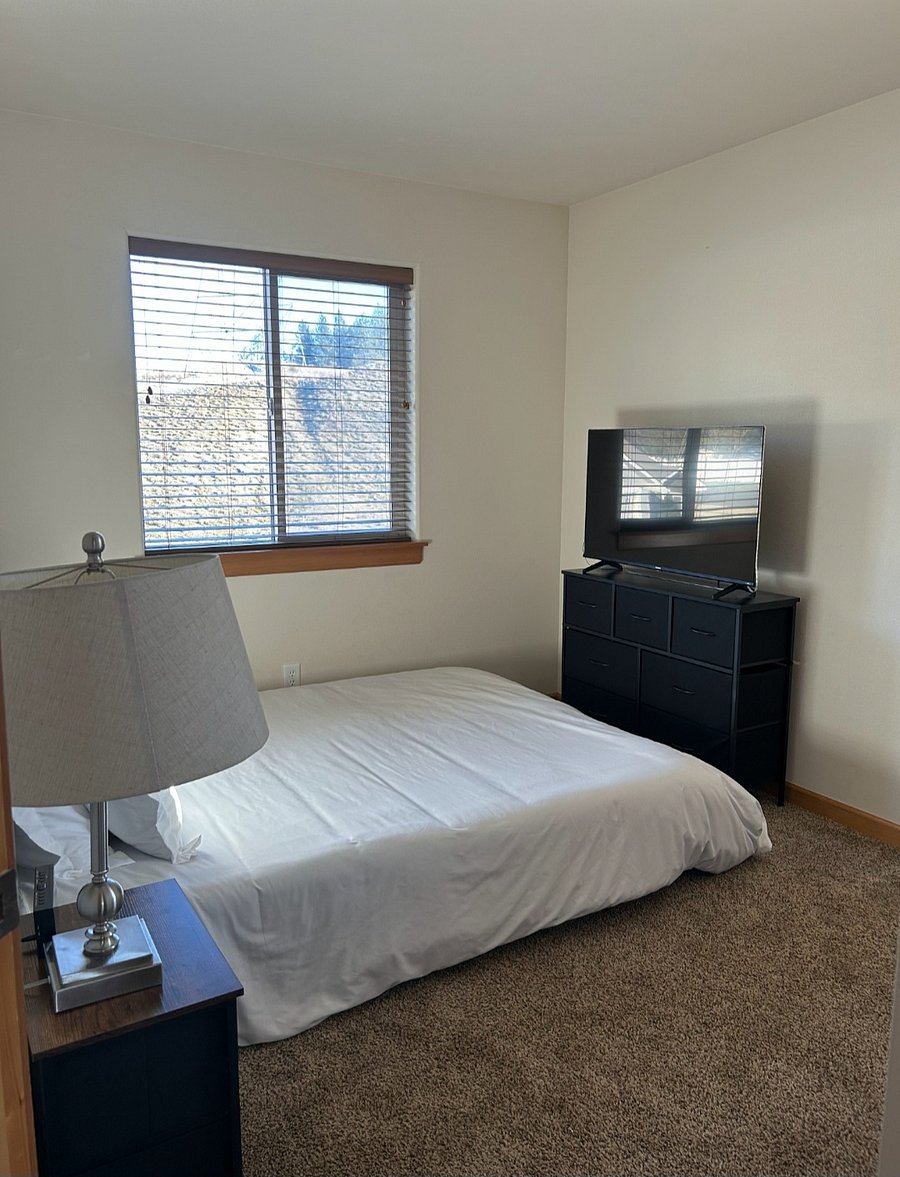 Furnished Finder property 831878_1 photo 33