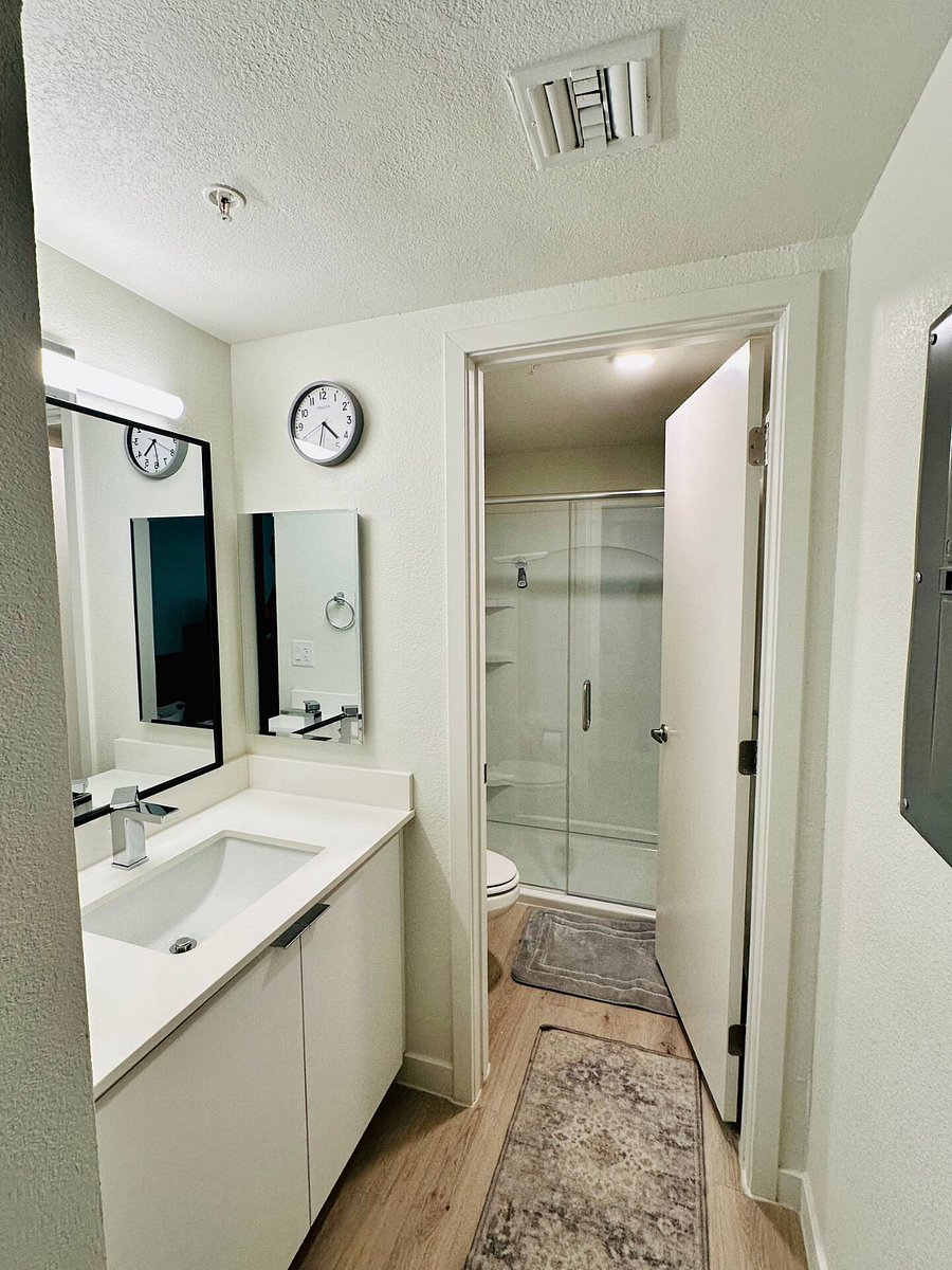 Furnished Finder property 831953_2 photo 10