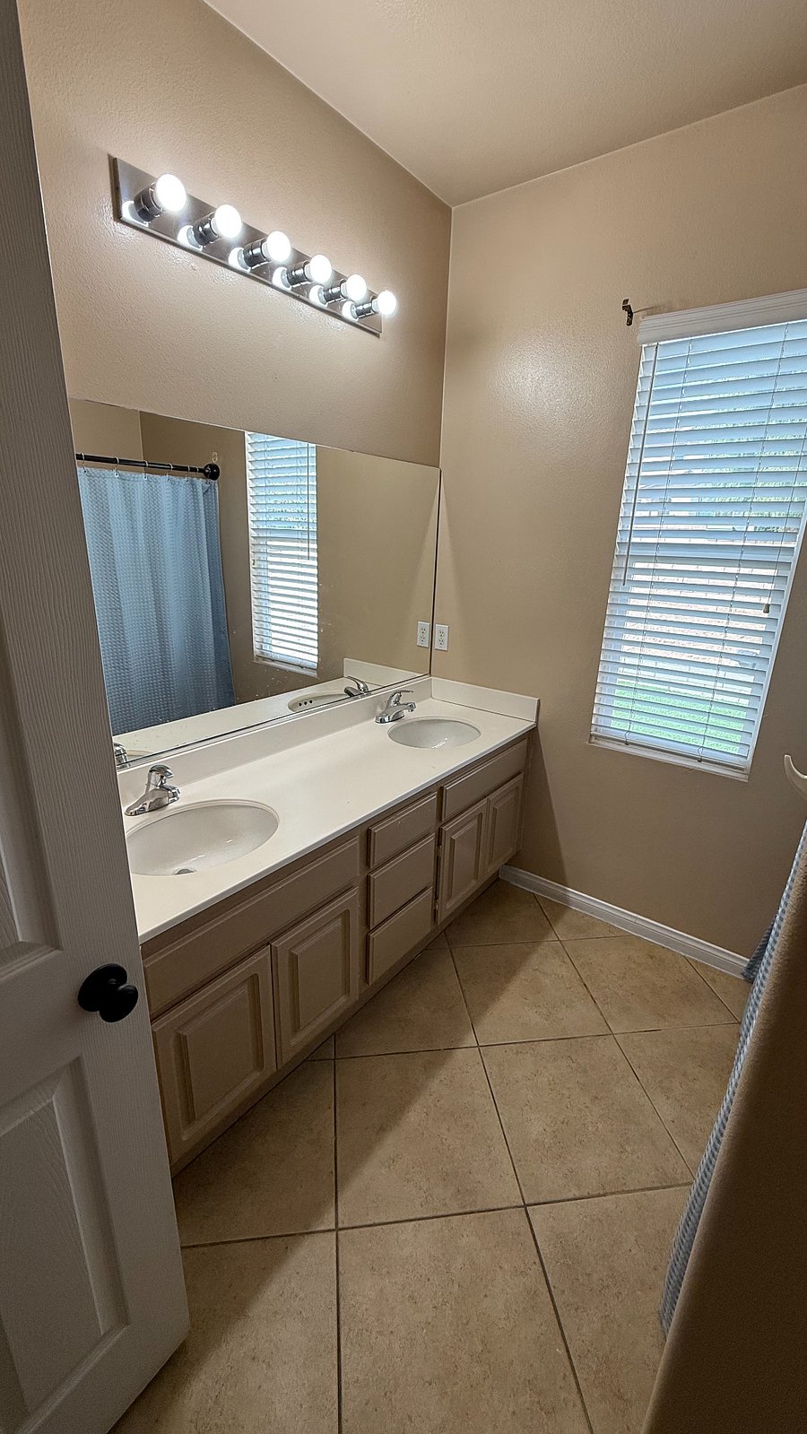 Furnished Finder property 832013_1 photo 7