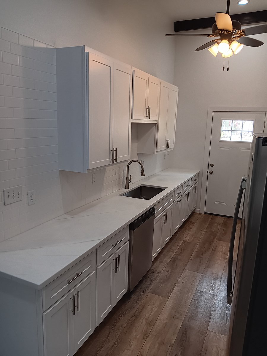 Furnished Finder property 832048_2 photo 20