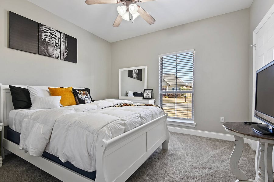 Furnished Finder property 832056_1 photo 9