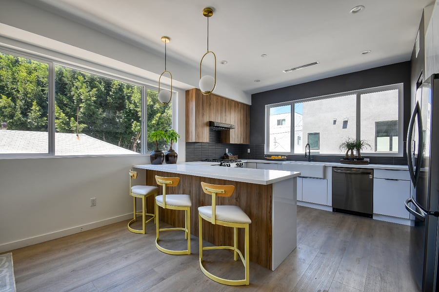 kitchen/living room