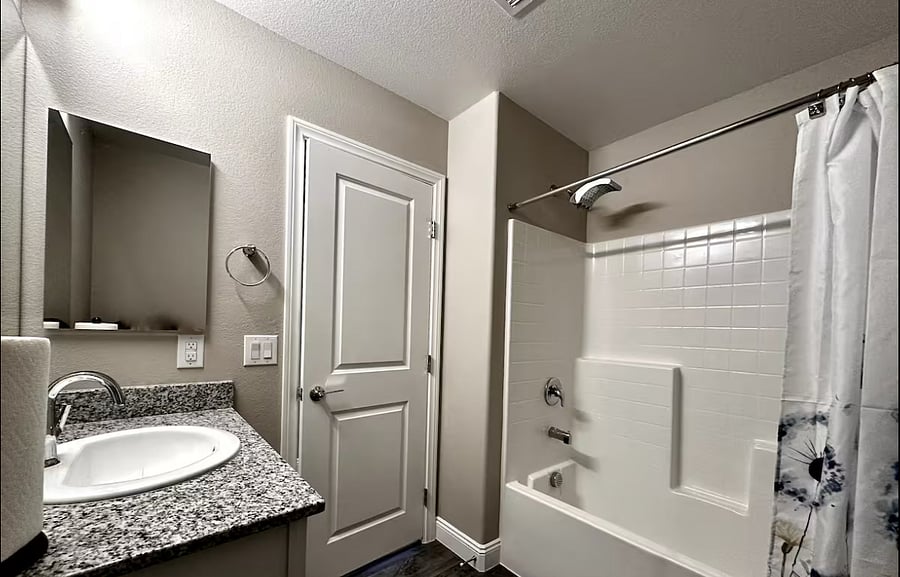 Furnished Finder property 832099_1 photo 14