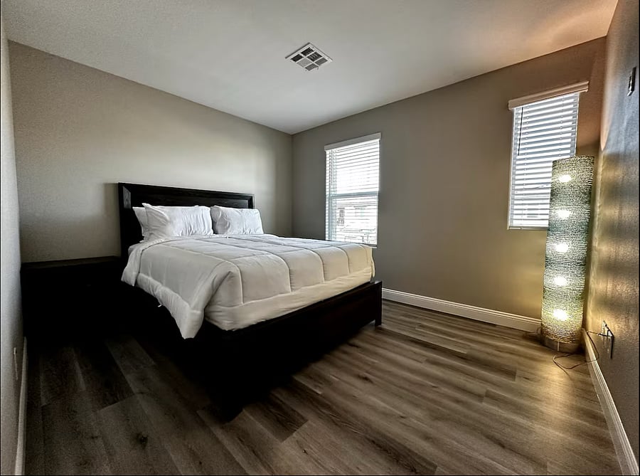 Furnished Finder property 832099_1 photo 16