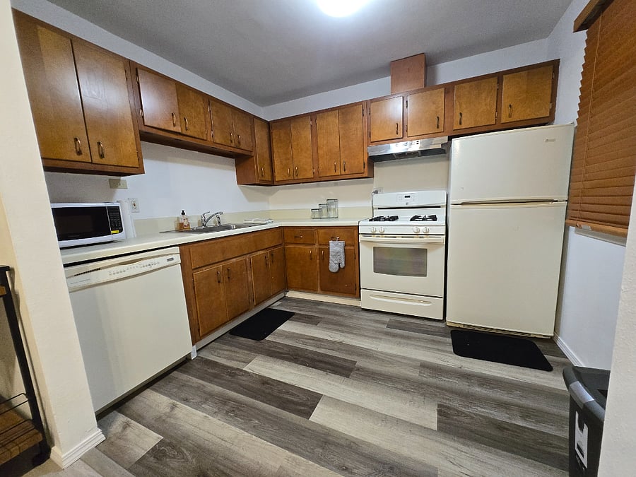 Furnished Finder property 832104_1 photo 5