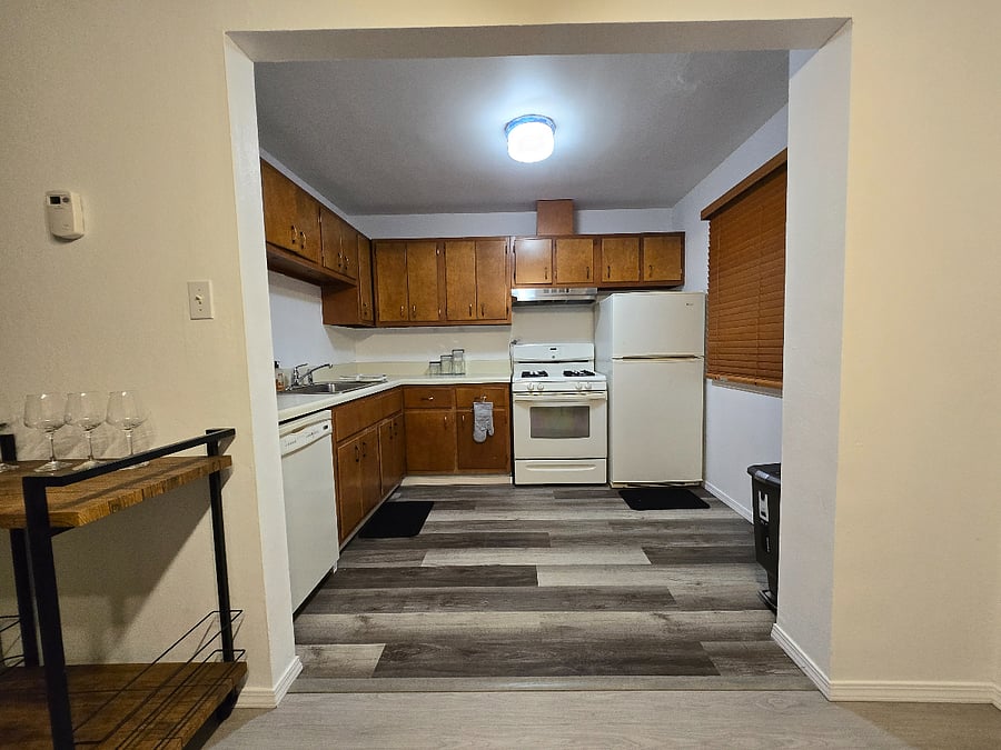 Furnished Finder property 832104_1 photo 6
