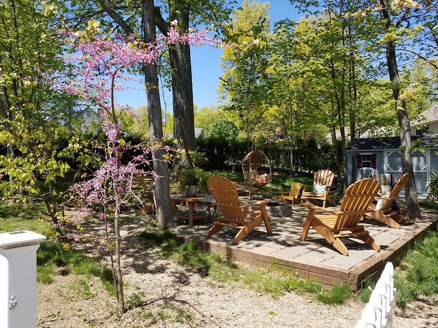 Private side yard