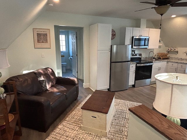 Furnished Finder property 832151_1 photo 4