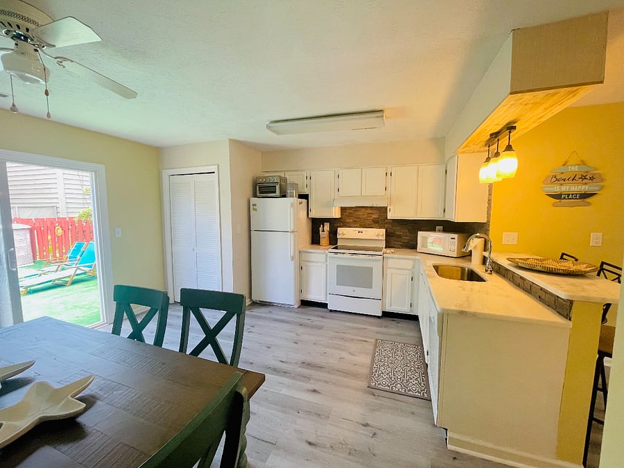 Furnished Finder property 832200_1 photo 9