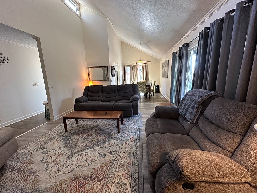 Furnished Finder property 832213_1 photo 18