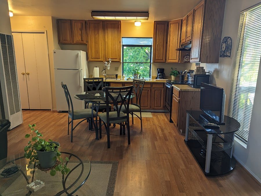 Furnished Finder property 832271_1 photo 3