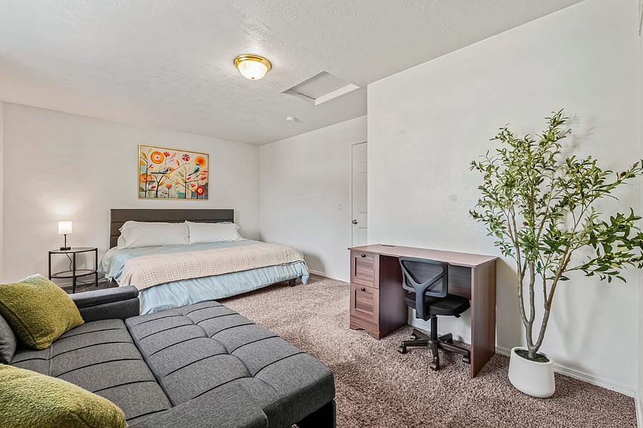 Furnished Finder property 832276_1 photo 3