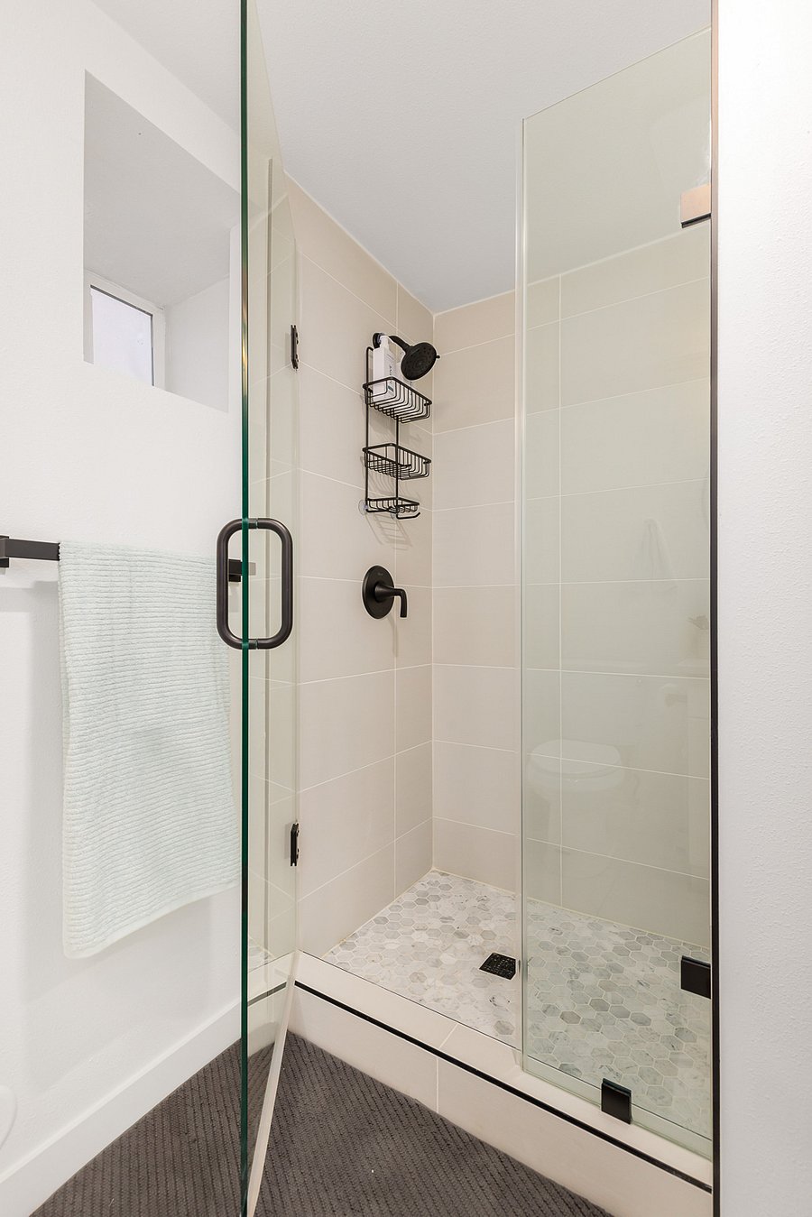 Furnished Finder property 832284_2 photo 10