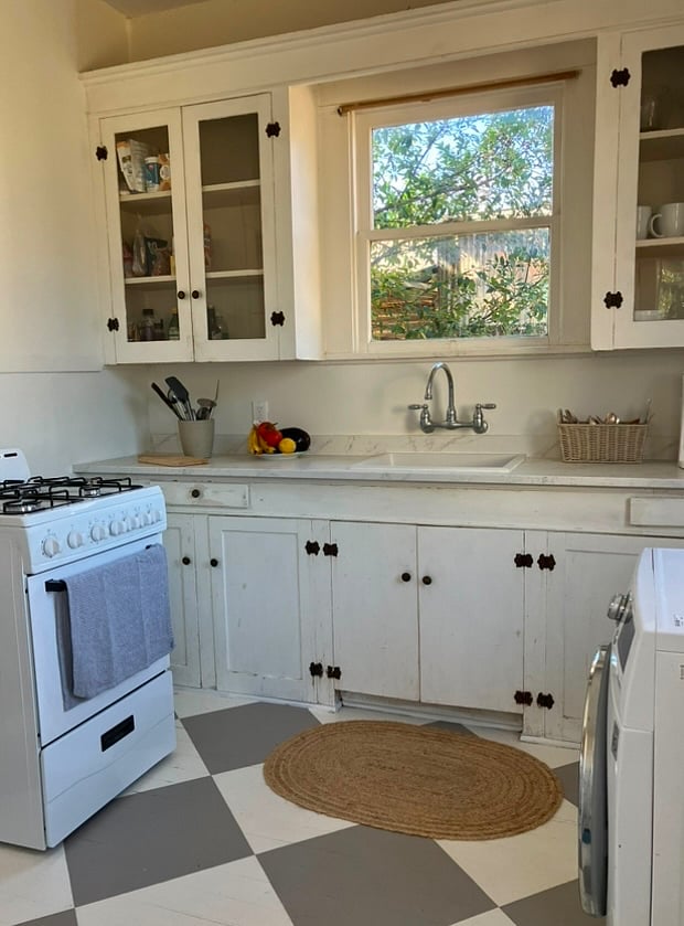 Furnished Finder property 832302_1 photo 6