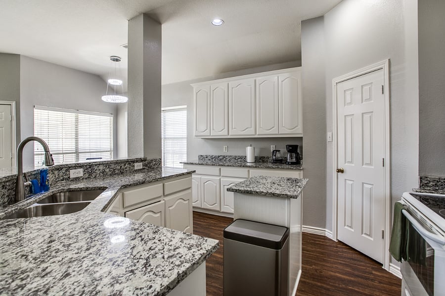 Furnished Finder property 832355_1 photo 3