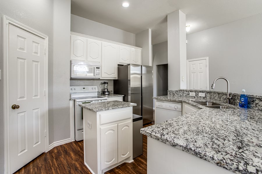 Furnished Finder property 832355_1 photo 7