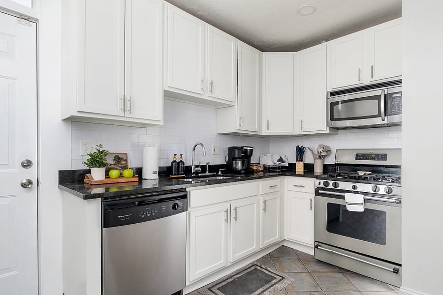 Furnished Finder property 832363_1 photo 21