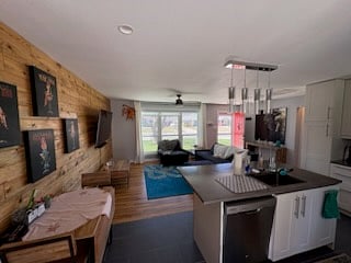 Furnished Finder property 832406_1 photo 7
