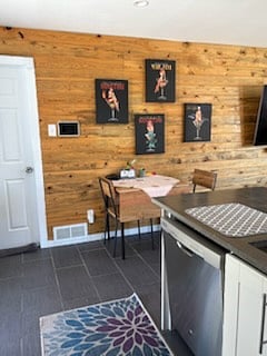 Furnished Finder property 832406_1 photo 9