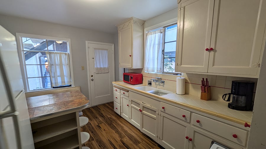 Furnished Finder property 832442_1 photo 3