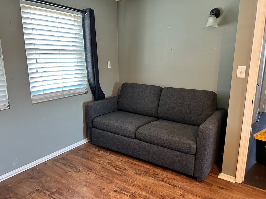 Furnished Finder property 832449_2 photo 4