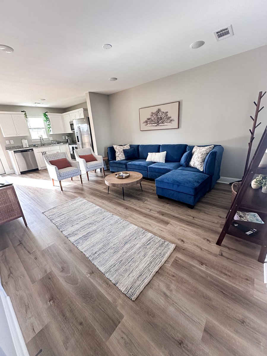 Furnished Finder property 832472_1 photo 3