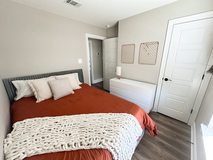 Furnished Finder property 832472_1 photo 4