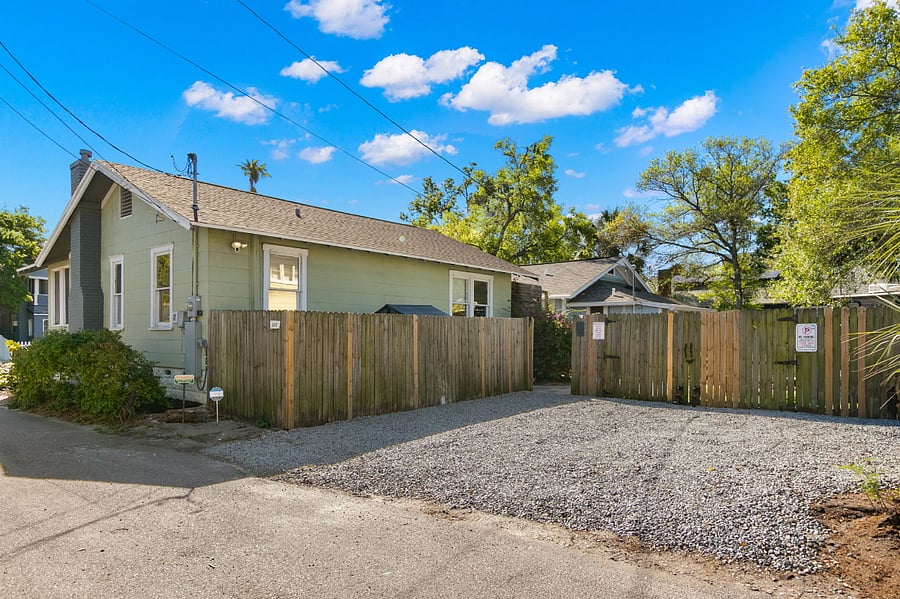 Furnished Finder property 832479_1 photo 15