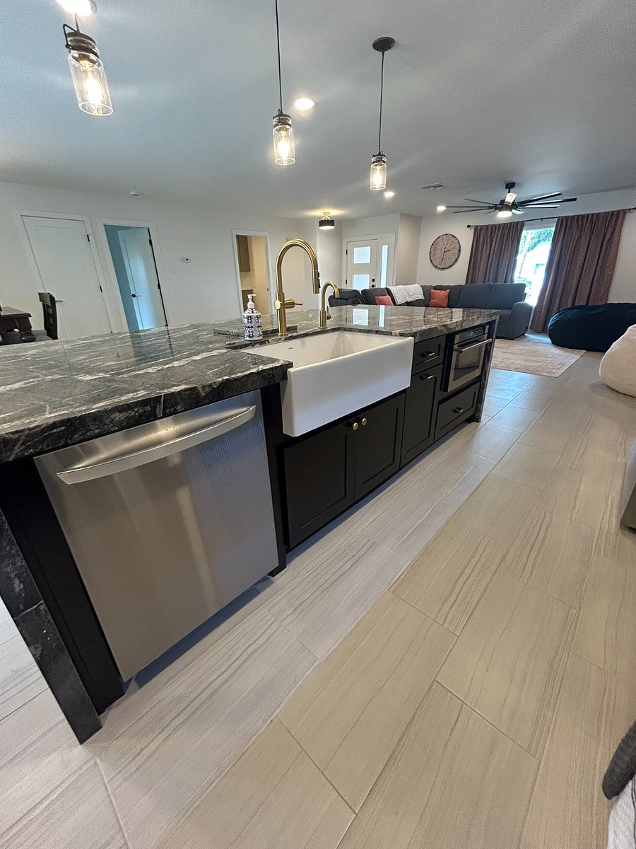 Furnished Finder property 832485_1 photo 17