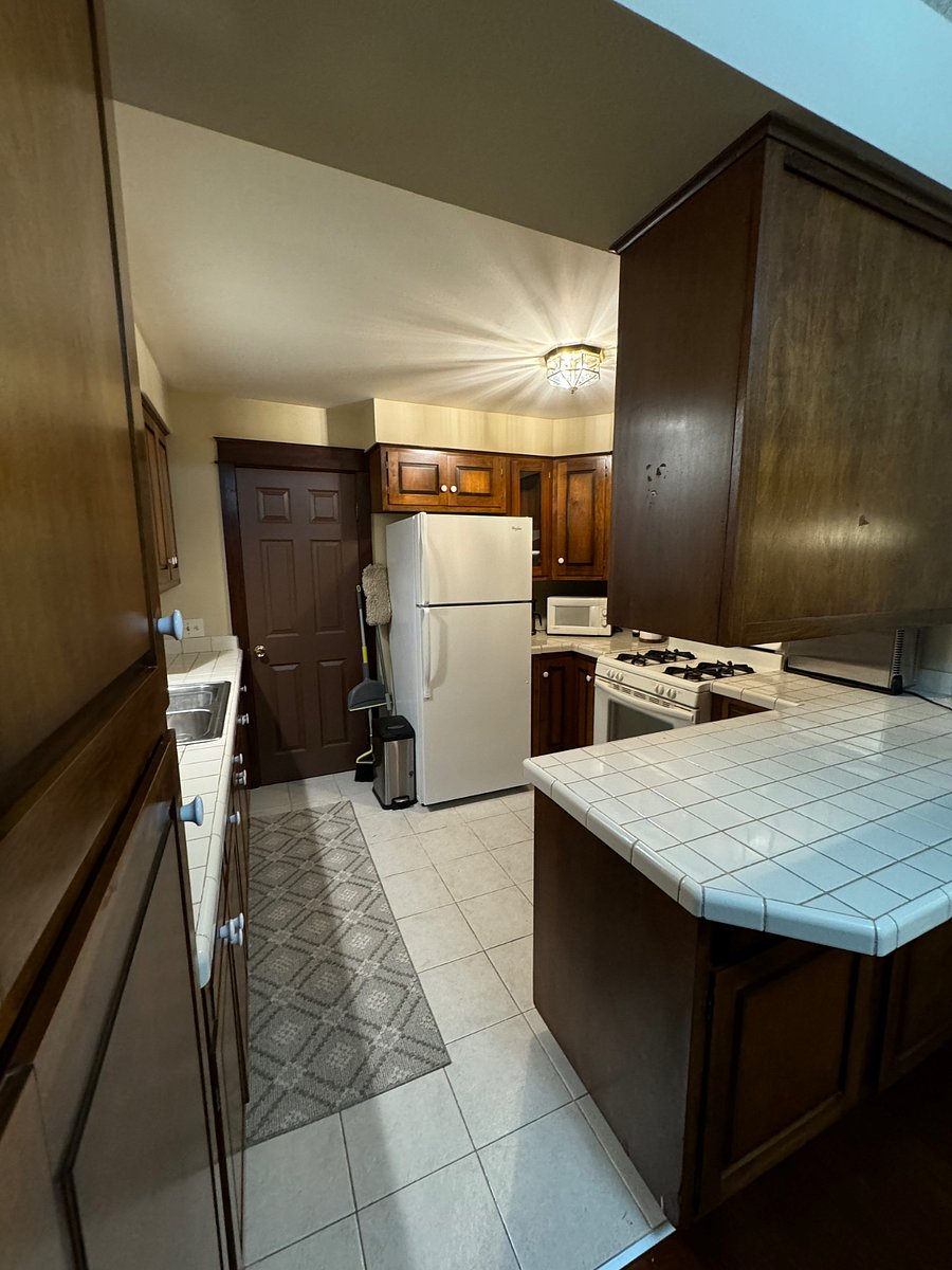 Furnished Finder property 832496_1 photo 3
