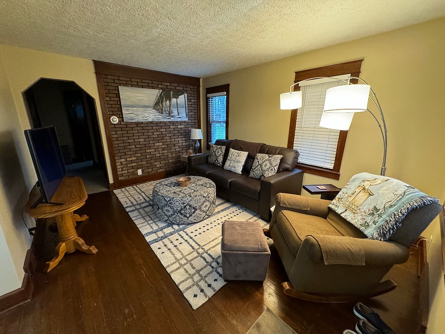 Furnished Finder property 832496_1 photo 1