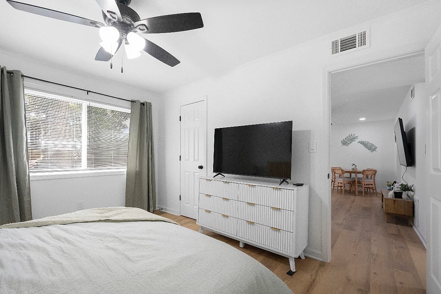 Furnished Finder property 832503_1 photo 16