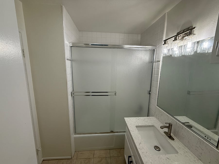 Furnished Finder property 832547_1 photo 12